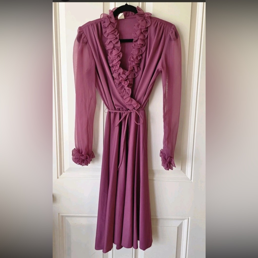 Vintage 70s Union Made Mauve Ruffle Wrap Dress Sheer Sleeves Size Small 8